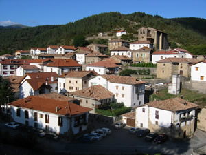 Pueblo del Pirineo navarro